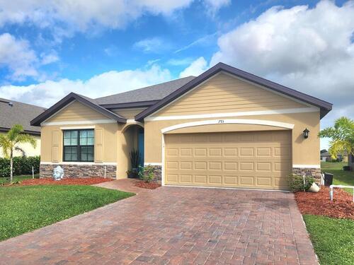 793 Old Country Road E, Palm Bay, FL 32909