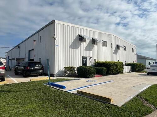 280 W Central Boulevard, Cape Canaveral, Florida 32920