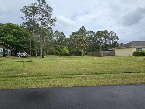 461 NW Helicon Avenue, Palm Bay, Florida 32907
