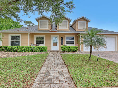 3939  Rolling Hill Drive, Titusville, Florida 32796