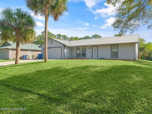 1440 16th Court SW, Vero Beach, FL 32962