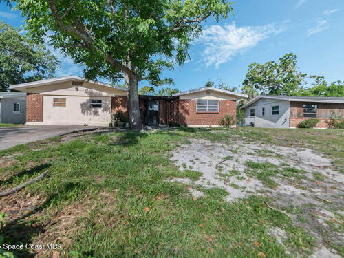 1136  Lakewood Park Drive, Daytona Beach, Florida 32117