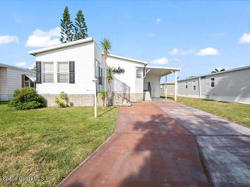 641 Hyacinth Circle, Barefoot Bay, FL 32976