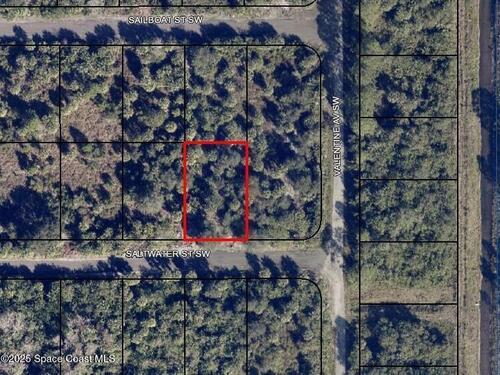 629 Saltwater Street SW, Palm Bay, FL 32908