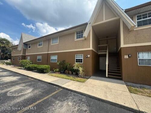 205 Bristol Lane, Melbourne, FL 32935