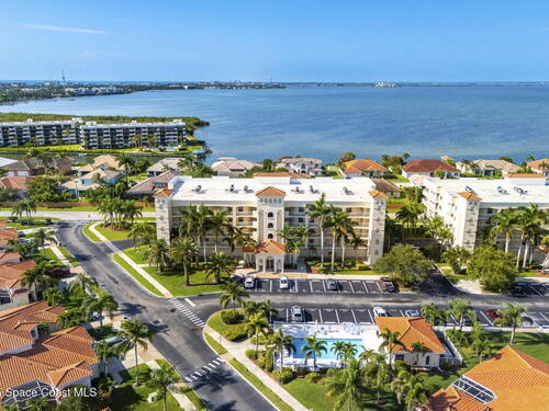 551 Casa Bella Drive, Cape Canaveral, FL 32920