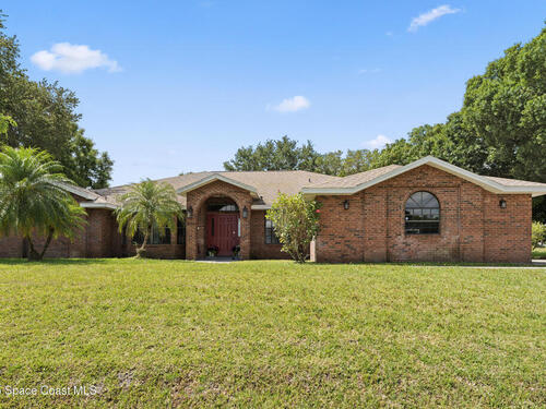 826 Hunan Street NE, Palm Bay, FL 32907