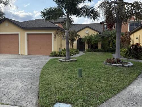 995 Luminary Circle, Melbourne, FL 32901