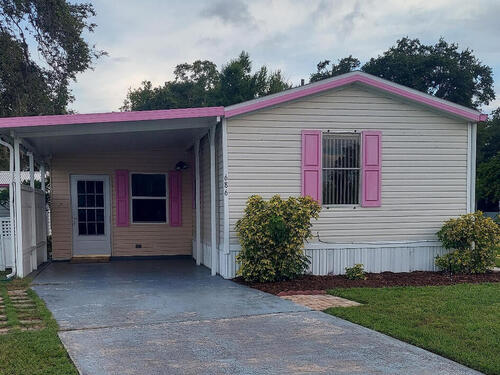 686 Sunrise Court NE, Palm Bay, FL 32907