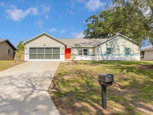 550 Fern Avenue NE, Palm Bay, FL 32907