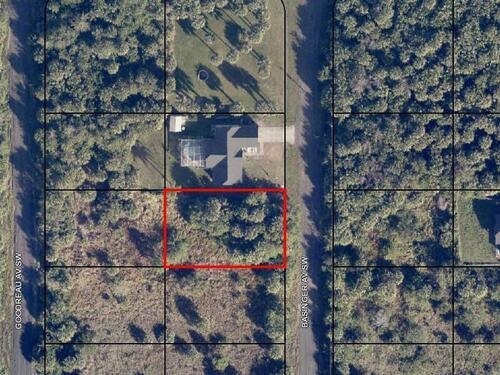 1920 Basinger Avenue SW, Palm Bay, FL 32908