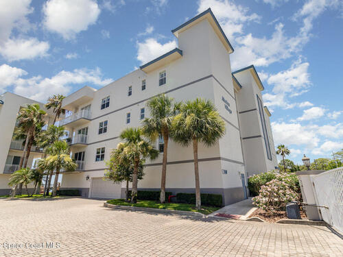 550 S Banana River Drive, Merritt Island, FL 32952