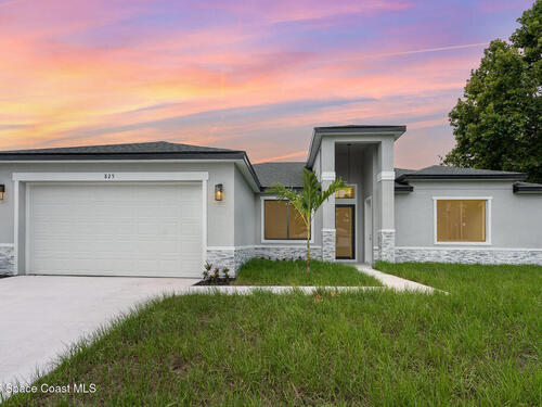 825 Tejon Avenue SW, Palm Bay, FL 32908