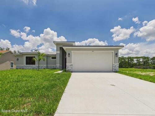 797 Tejon Avenue SW, Palm Bay, FL 32908