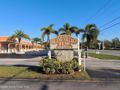 2135 N Courtenay Parkway, Merritt Island, FL 32953