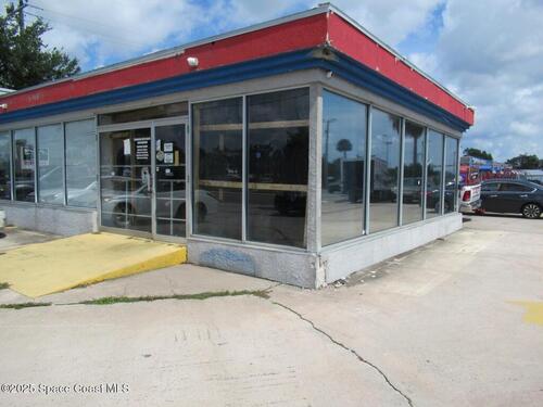 914 N Harbor City Boulevard, Melbourne, FL 32935