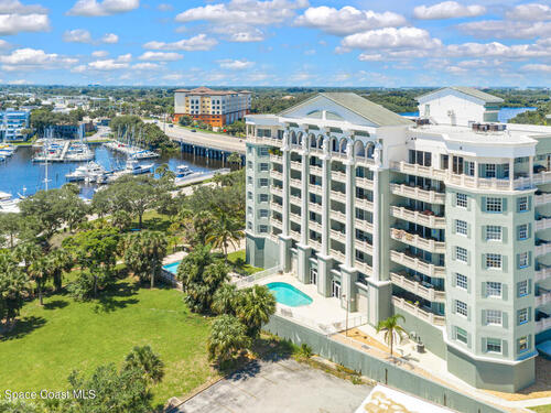 1211 E New Haven Avenue, Melbourne, FL 32901