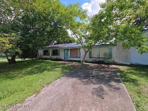 1712 Apache Street NE, Palm Bay, FL 32907