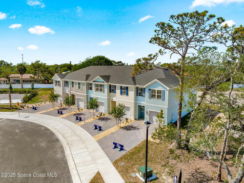 1888 Kendall Pointe Place, Melbourne, FL 32935