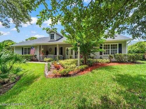 5696 Cypress Creek Drive, Grant, FL 32949