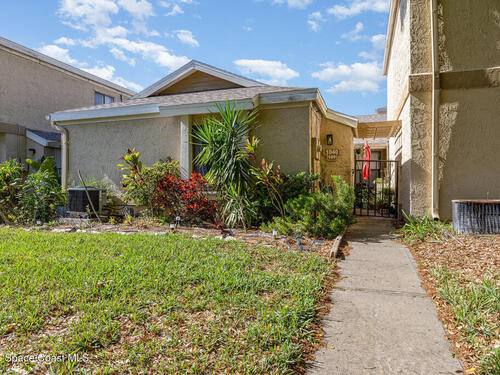 1040 Abada Court NE, Palm Bay, FL 32905