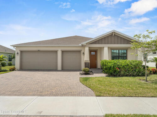 963 Great Belt Circle, Melbourne, FL 32940