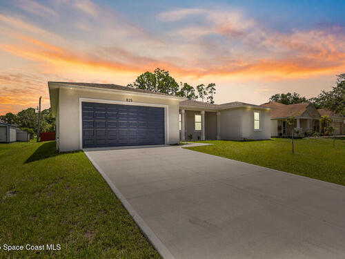 825 Santo Domingo Avenue SW, Palm Bay, FL 32908