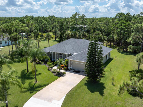 7210 Wando Avenue, Grant, FL 32949