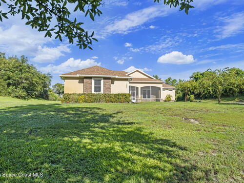 1560 Silk Oak Avenue, Titusville, FL 32796