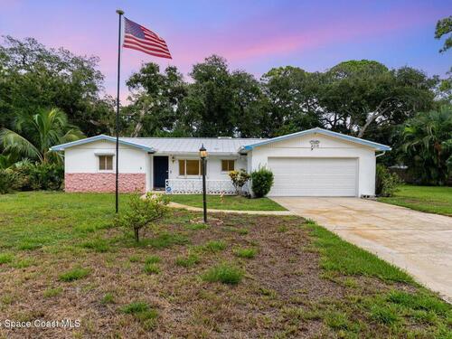 2210 Heron Drive, Merritt Island, FL 32952