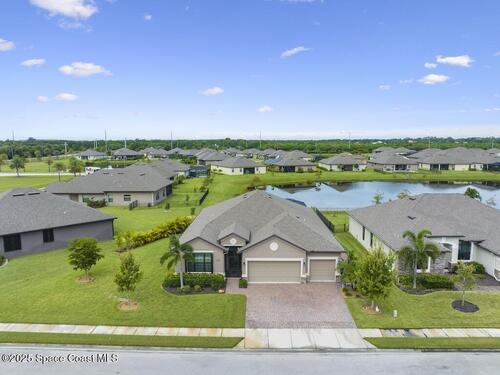 5614 1st Square, Vero Beach, FL 32968