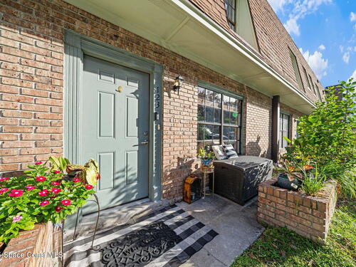 1300 Arlington Lane NE, Palm Bay, FL 32905