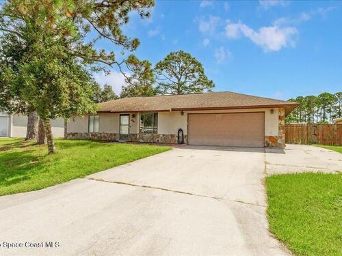408 Australian Road NW, Palm Bay, FL 32907