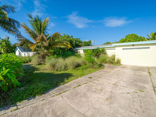 300 Pelican Drive, Satellite Beach, FL 32937