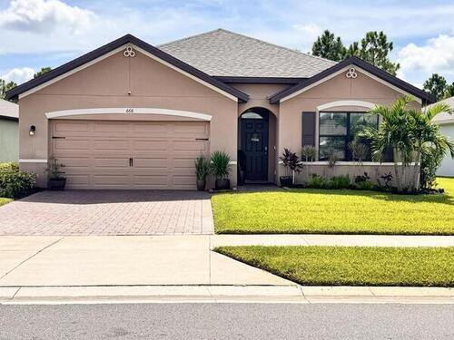 668 Old Country Road SE, Palm Bay, FL 32909