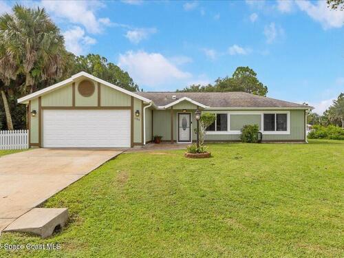 1384 Serenade Street NW, Palm Bay, FL 32907