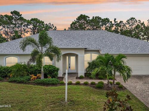 2051 Thornwood Drive SE, Palm Bay, FL 32909