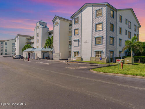 580 S Brevard Avenue, Cocoa Beach, FL 32931