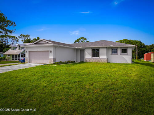 514 Whitehall Avenue SW, Palm Bay, FL 32908