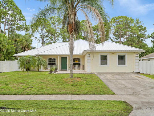 860 Tupelo Road SW, Palm Bay, FL 32908