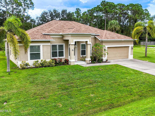 185 Dandridge Avenue NW, Palm Bay, FL 32907