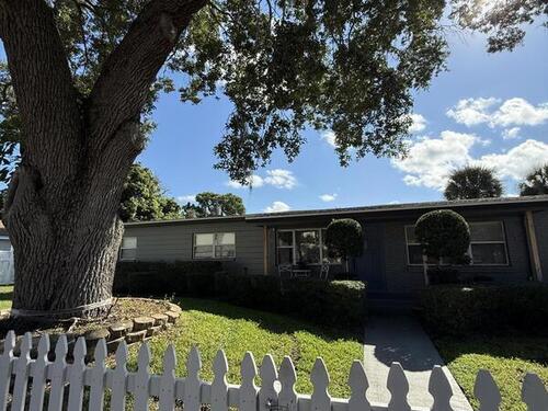 5 N Deleon Avenue, Titusville, FL 32796