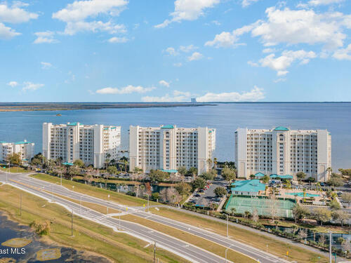 7 Indian River Avenue, Titusville, FL 32796