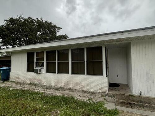 2660 Pine Street NE, Palm Bay, FL 32905