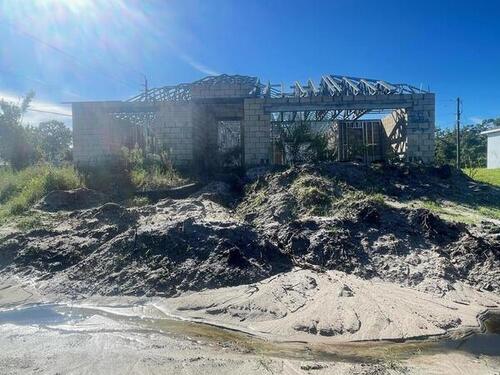 1294 Valencia Street SE, Palm Bay, FL 32909