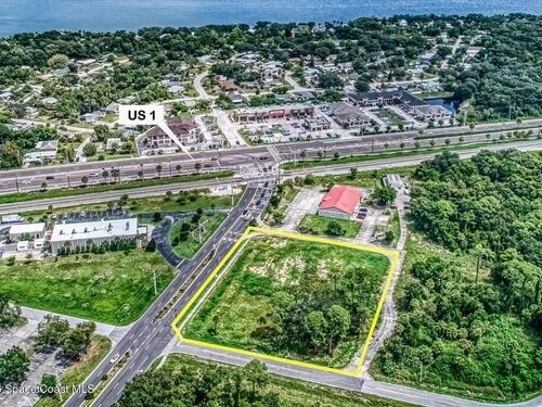 151 Eyster Boulevard S, Rockledge, FL 32955