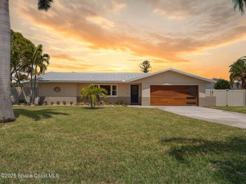 931 S Fourth Street, Cocoa Beach, FL 32931