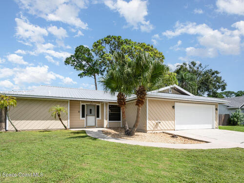 1213 Coosa Avenue NE, Palm Bay, FL 32907