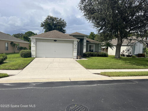 2214 Spring Creek Circle NE, Palm Bay, FL 32905