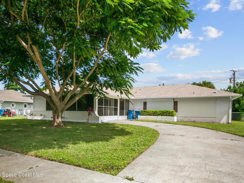 831 Edwards Street NE, Palm Bay, FL 32905